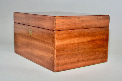 A FINE QUALITY VICTORIAN FITTED DRESSING BOX - ADDITIONAL PHOTO 4