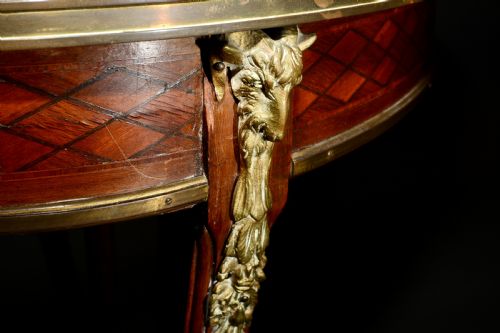 A 19TH CENTURY GILT BRONZE MOUNTED LOUIS XV TABLE ON HOOF FEET - ADDITIONAL PHOTO 3