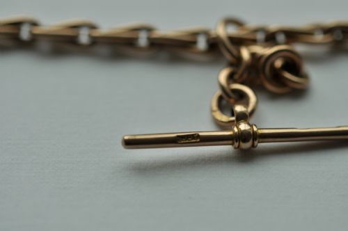 A 9CT GOLD WATCH CHAIN - ADDITIONAL PHOTO 1