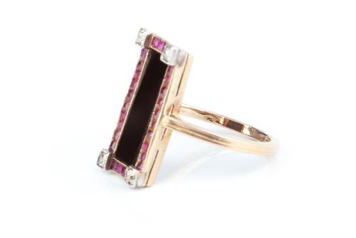 AN ART DECO RUBY AND DIAMOND RING - ADDITIONAL PHOTO 1