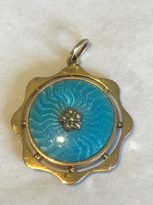 A VICTORIAN 9CT GOLD ENAMEL PICTURE LOCKET - ADDITIONAL PHOTO 3