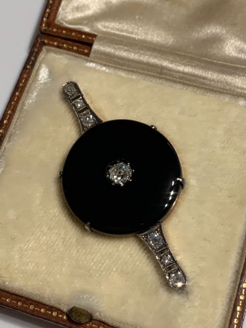 ONYX ART DECO OLD EUROPEAN CUT DIAMOND BROOCH - ADDITIONAL PHOTO 7