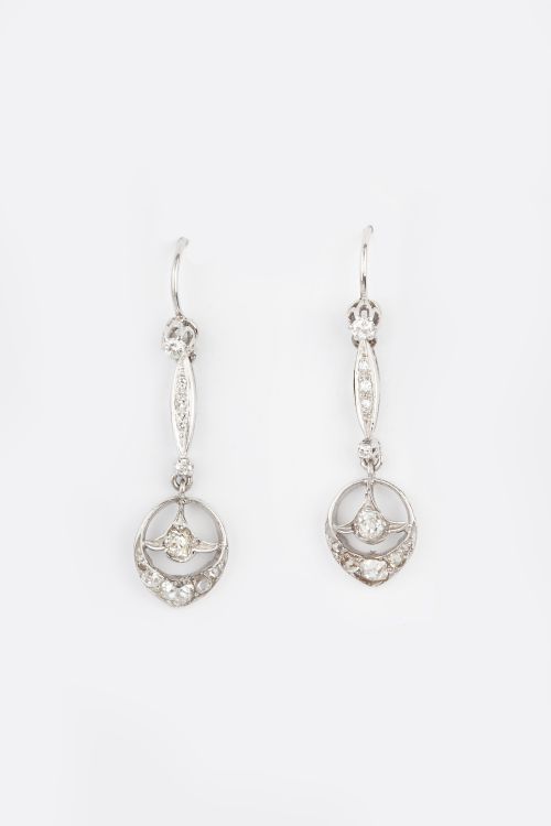 edwardian platinum and diamond drop earrings - CATEGORY: ANTIQUE JEWELLERY - DATED EDWARDIAN