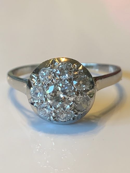 platinum and diamond 1930s french diamond ring - CATEGORY: ANTIQUE JEWELLERY - DATED 1930