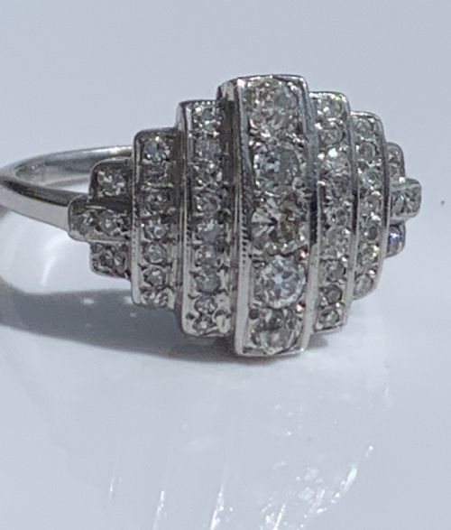 ART DECO STYLE DIAMOND CLUSTER RING - ADDITIONAL PHOTO 3