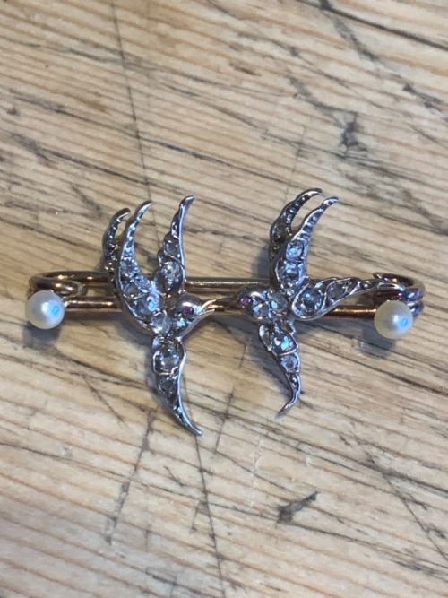 DIAMOND ANTIQUE SWALLOW BROOCH - ADDITIONAL PHOTO 2