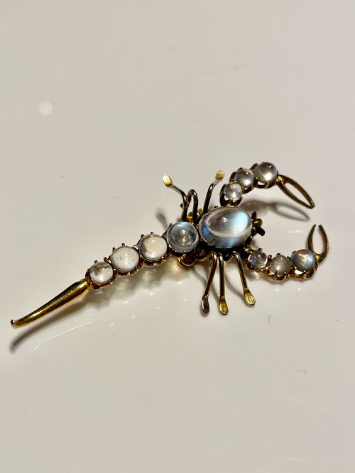 MOONSTONE SCORPION 9CT GOLD EDWARDIAN BROOCH - ADDITIONAL PHOTO 5