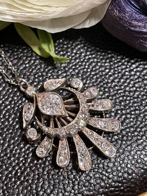 EDWARDIAN PLATINUM DIAMOND PENDANT 130CTS - ADDITIONAL PHOTO 2