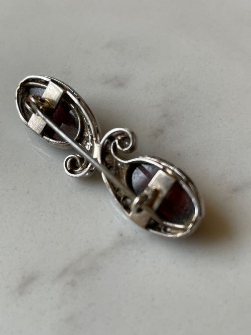 ANTIQUE GARNET AND DIAMOND BROOCH - ADDITIONAL PHOTO 4
