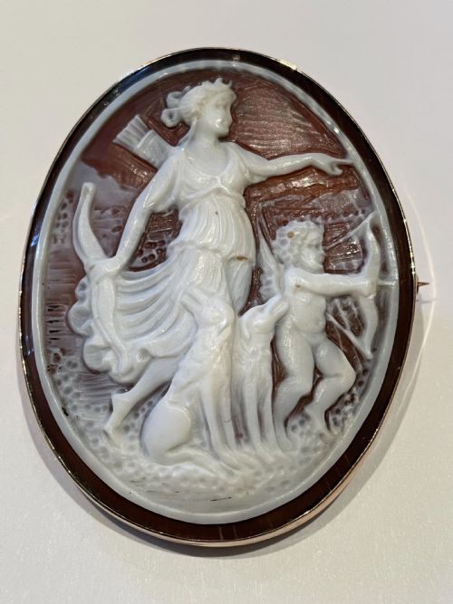 ANTIQUE VICTORIAN GOLD CAMEO - ADDITIONAL PHOTO 3