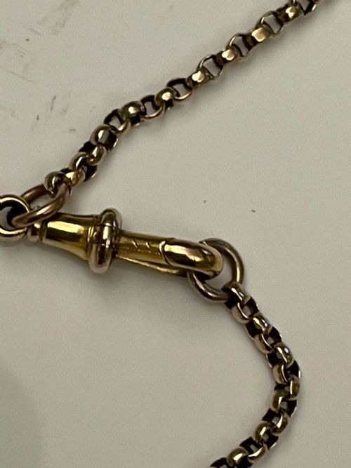 AN EDWARDIAN 9CT GOLD CHAIN - ADDITIONAL PHOTO 1
