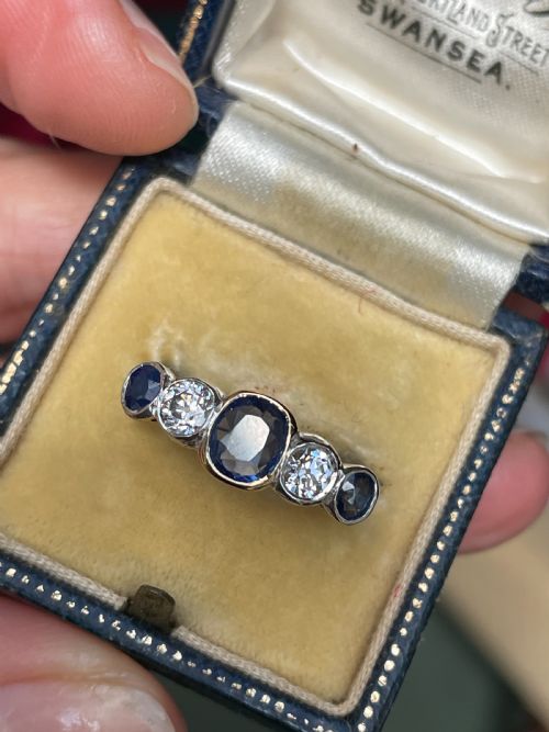 EDWARDIAN DIAMOND AND SAPPHIRE RING - ADDITIONAL PHOTO 1