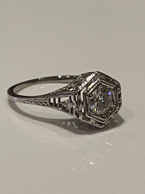 art deco diamond ring - CATEGORY: ANTIQUE JEWELLERY - DATED EDWARDIAN