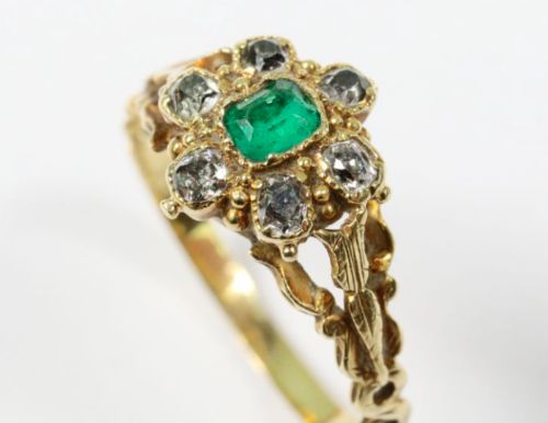 fig 2. Georgian Emerald and Diamond 18ct Gold Ring