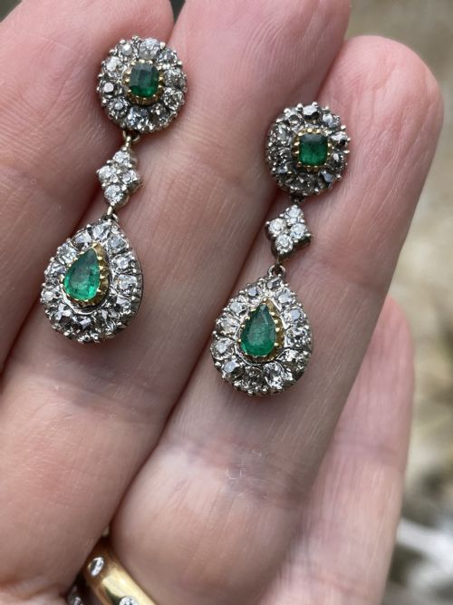 EMERALD AND DIAMOND 19TH CENTURY EARRINGS - ADDITIONAL PHOTO 3