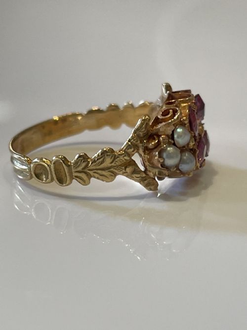 VICTORIAN ALMANDINE GARNET AND SEED PEARL RING - ADDITIONAL PHOTO 2