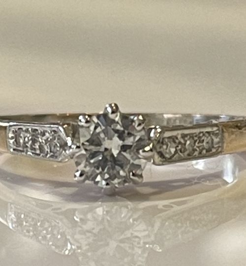 art deco diamond 05ct diamond solitaire ring - CATEGORY: ANTIQUE JEWELLERY - DATED 1940