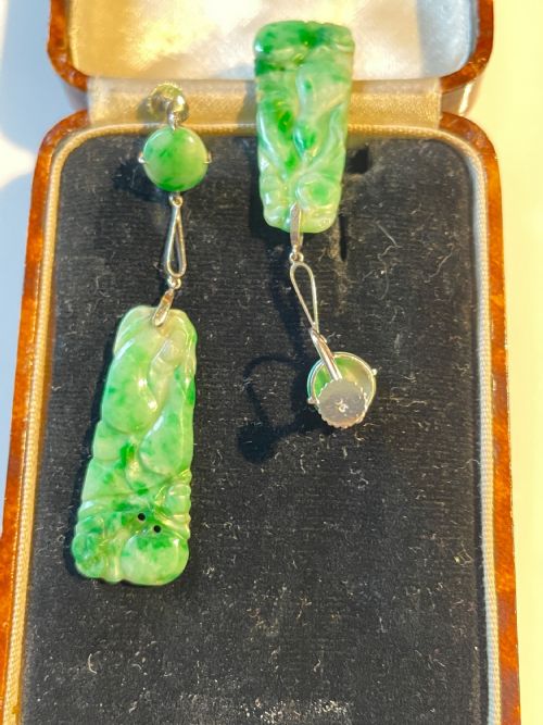 ART DECO JADITE CARVED EARRINGS - ADDITIONAL PHOTO 2