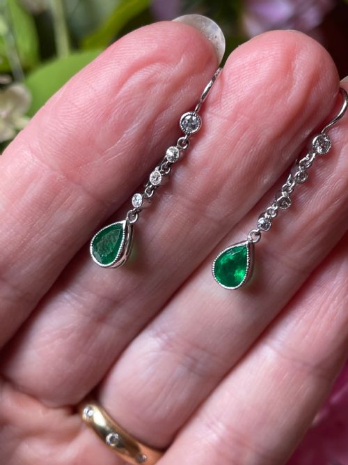 edwardian emerald and old cut diamond drop earrings - CATEGORY: ANTIQUE JEWELLERY - DATED EDWARDIAN