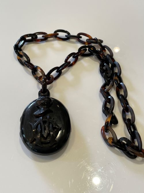 fig 1. Victorian Tortoiseshell Locket and Chain