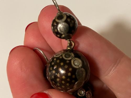 VICTORIAN PIQUE TORTOISESHELL EARRINGS - ADDITIONAL PHOTO 5