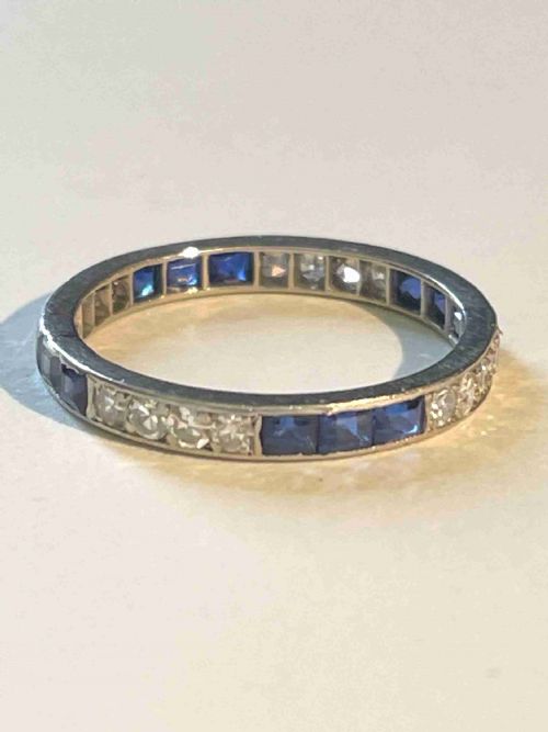 ART DECO CORNFLOWER BLUE SAPPHIRE AND DIAMOND ETERNITY RING SIZE L 12 - ADDITIONAL PHOTO 2