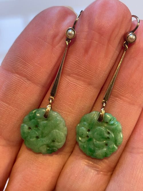 NATURAL CARVED UNDYED JADEITE AND PEARL GOLD EDWARDIAN EARRINGS - ADDITIONAL PHOTO 3