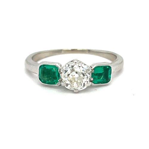 ANTIQUE DIAMOND AND EMERALD THREE STONE ENGAGEMENT RING - ADDITIONAL PHOTO 3