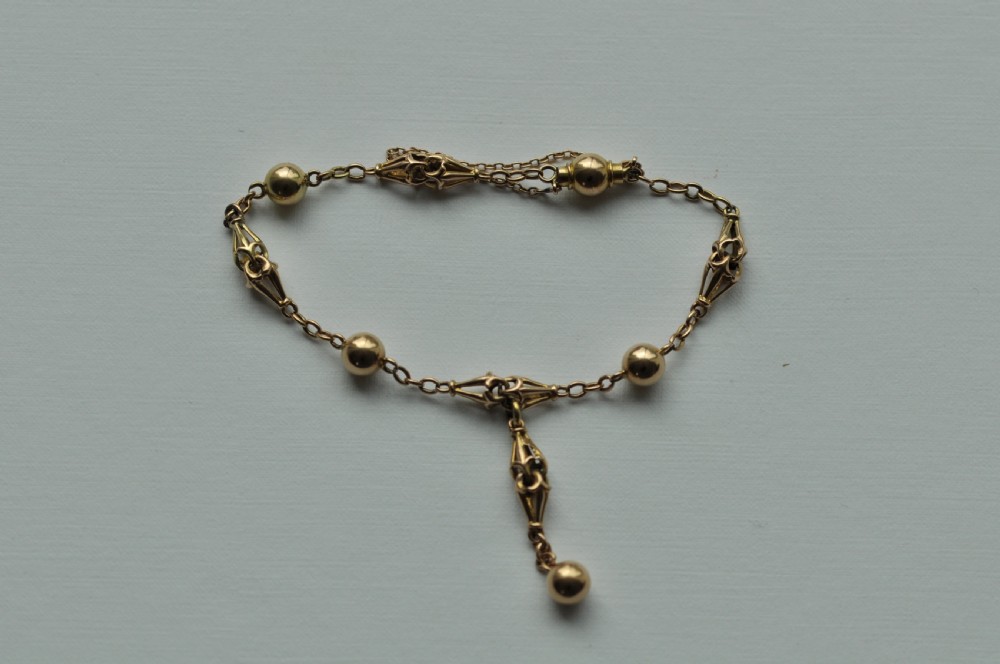 A 15ct Gold Edwardian Bracelet