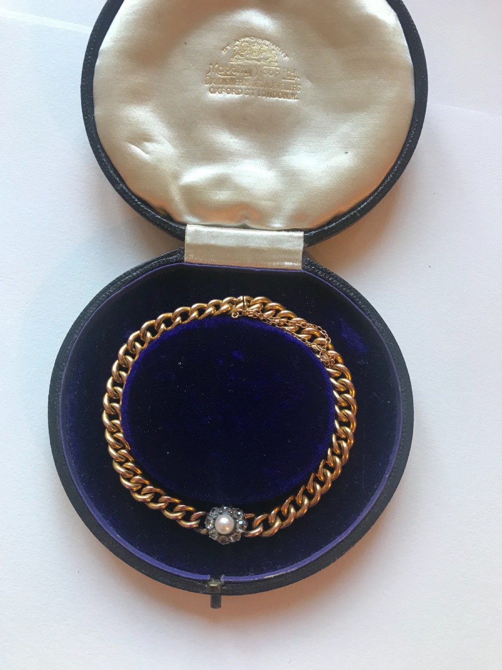 An 18ct Gold Diamond Victorian Bracelet View IV