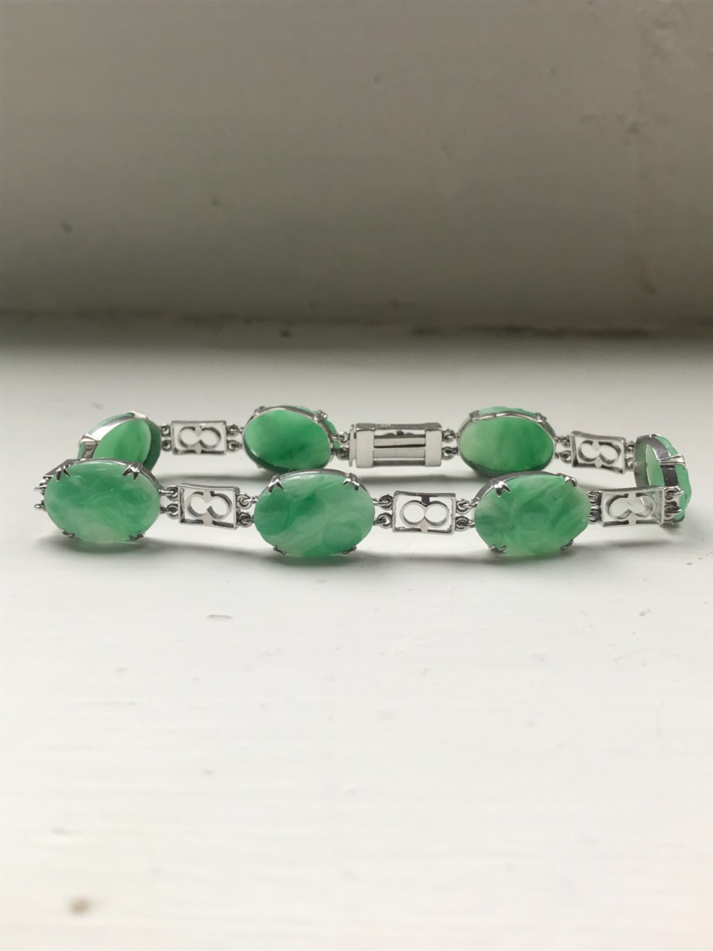 A Jade White Gold Bracelet
