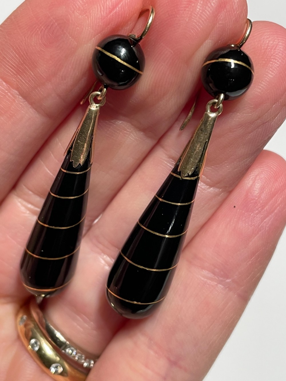 Victorian Agate and Gold Inlay Earrings