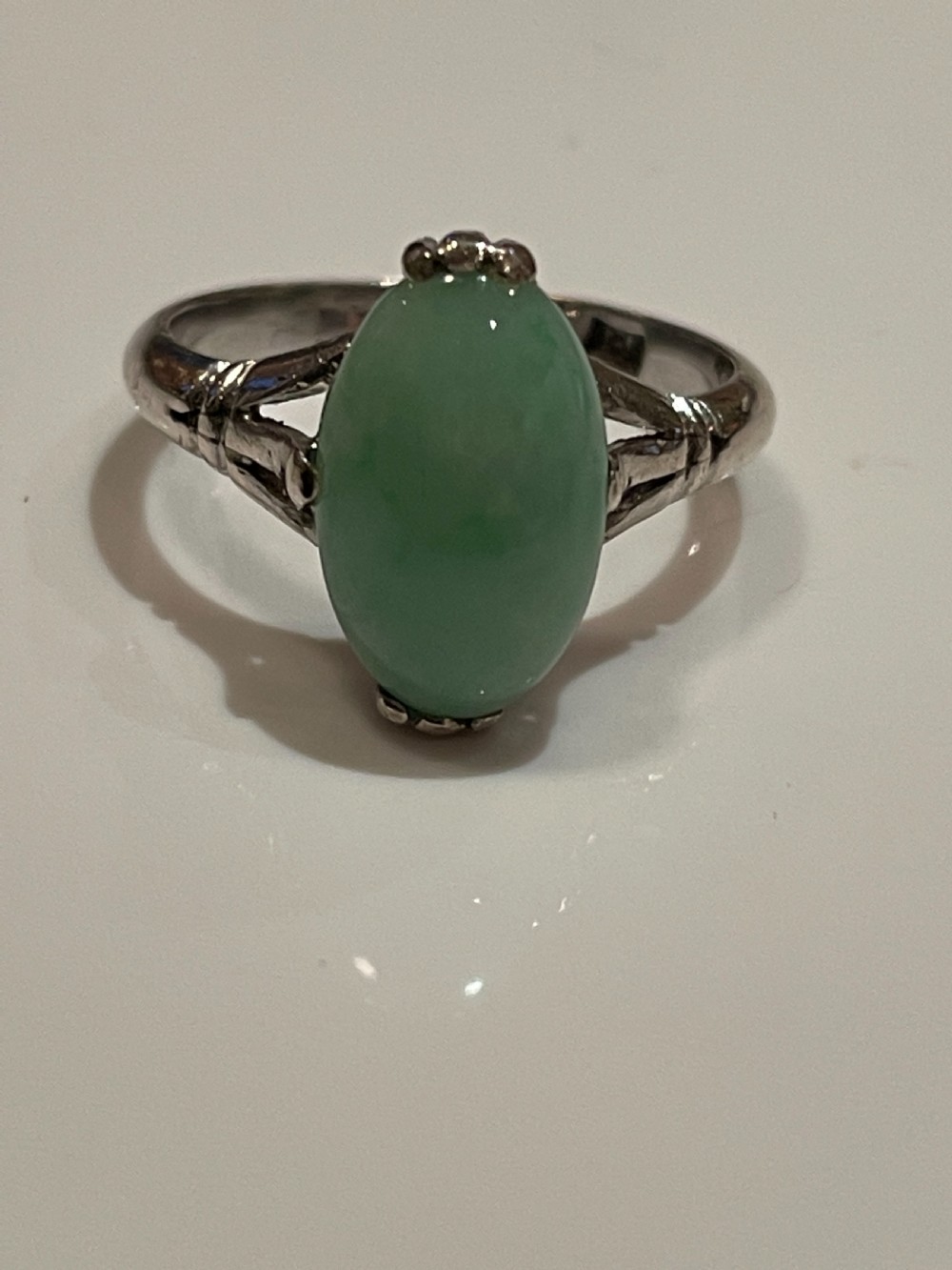 An Antique Natural Jadeite Art Deco Ring