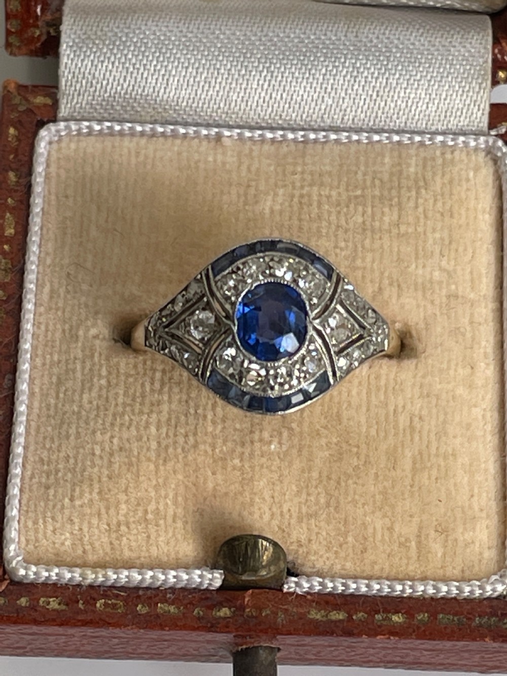 Art Deco Cornflower Blue Natural Sapphire Ring