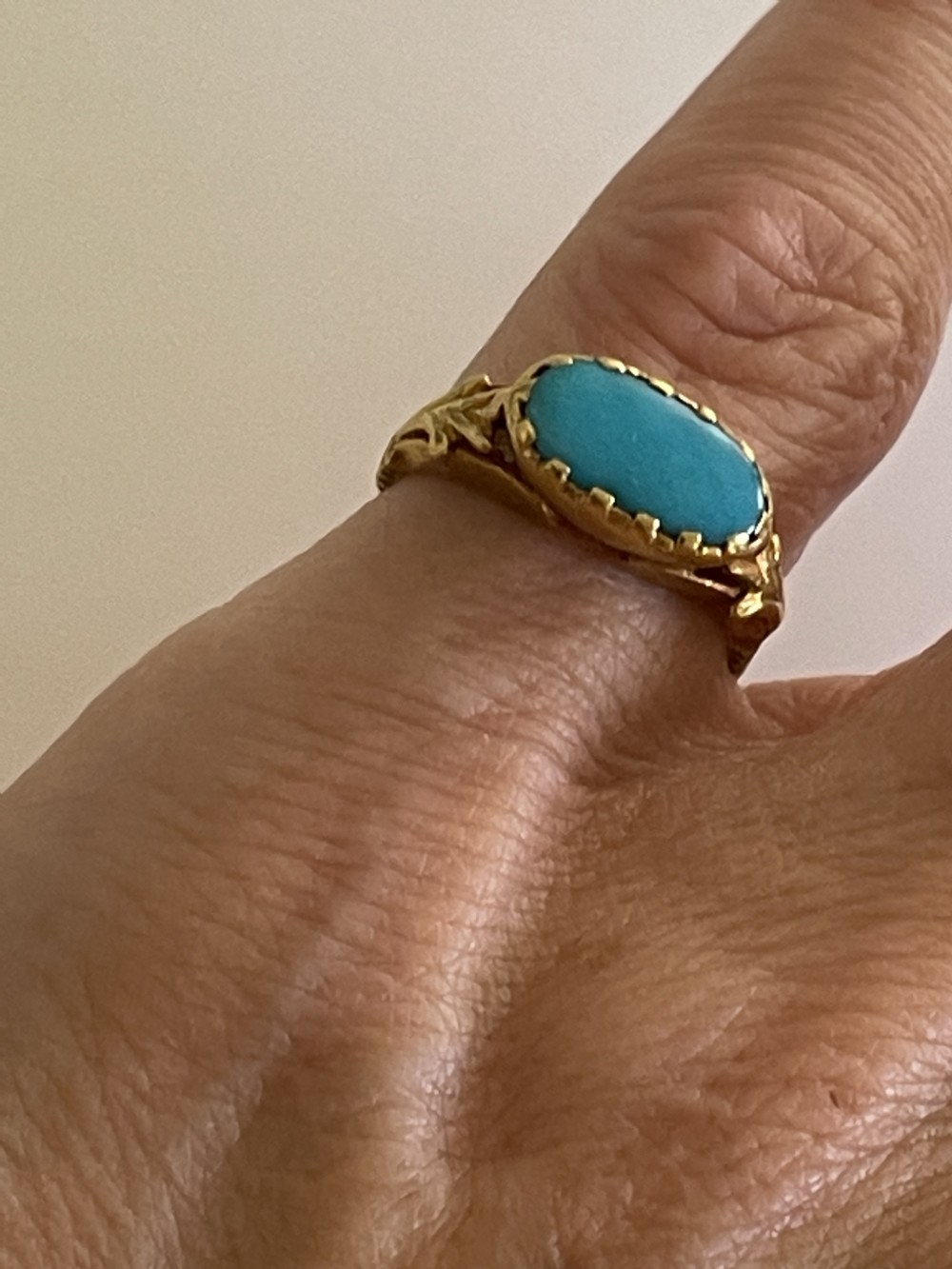 Victorian 18ct Gold Turquoise Cabochon Ring View IV