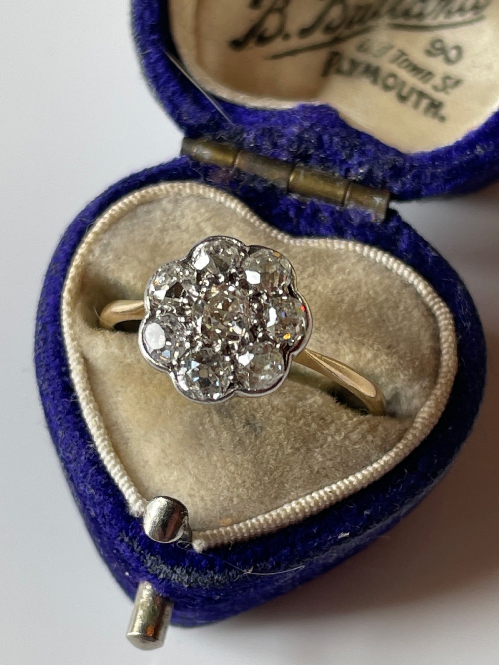 Early 20th Century Daisy Head Cluster Ring