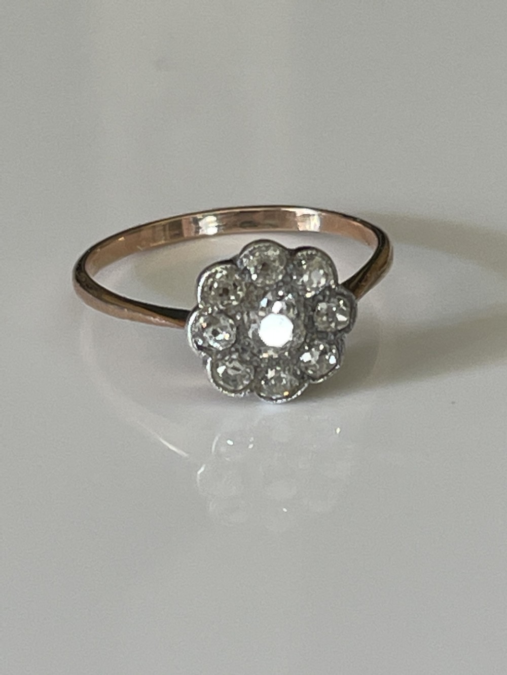 Edwardian Old European Cut Diamond Daisy Head Ring