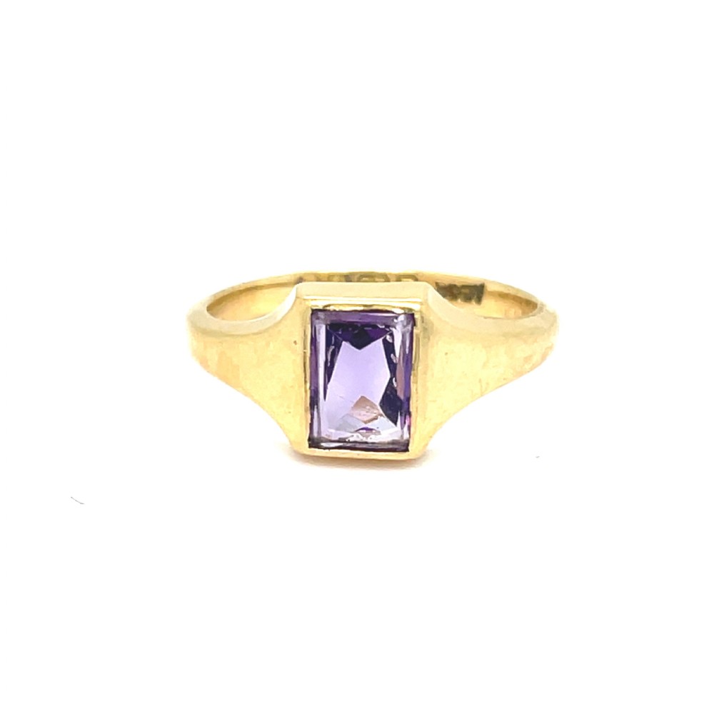 Art Deco Amethydt 18ct Gold Ring View II