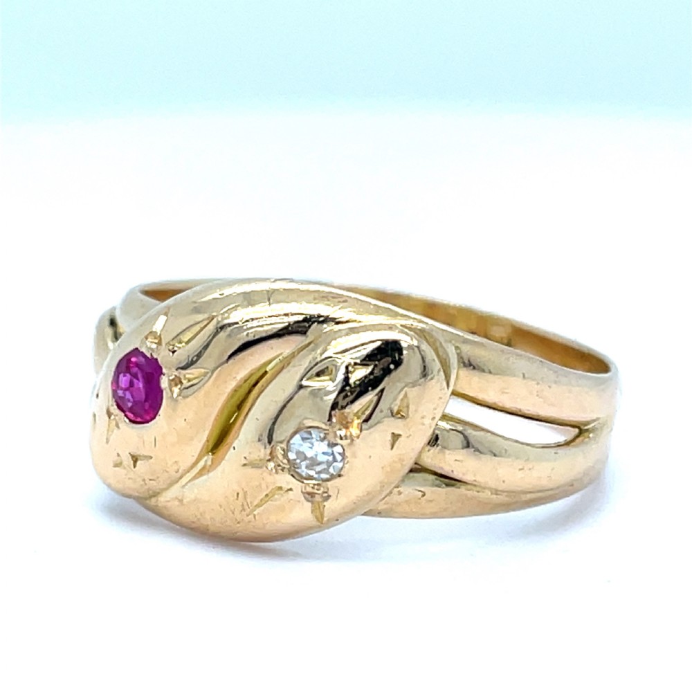 Antique Victorian 18ct Gold Snake Ring View II