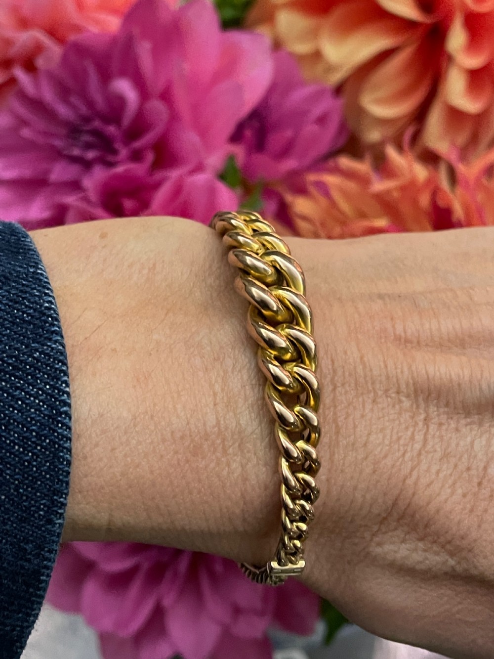 Victorian 9ct Gold Bangle