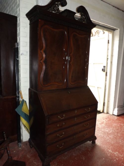 C18th George II Period Mahogany Bureau Cabinet/book-case