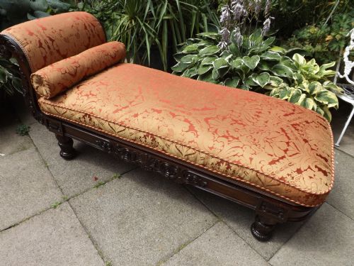 C19th William IV Period Rosewood-framed Day-bed / Chaise-longue in the Manner of Gillows of Lancaster.