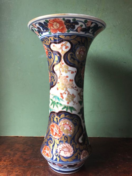 Late C19th Japanese Porcelain Vase Decorated in the Imari Palette.

