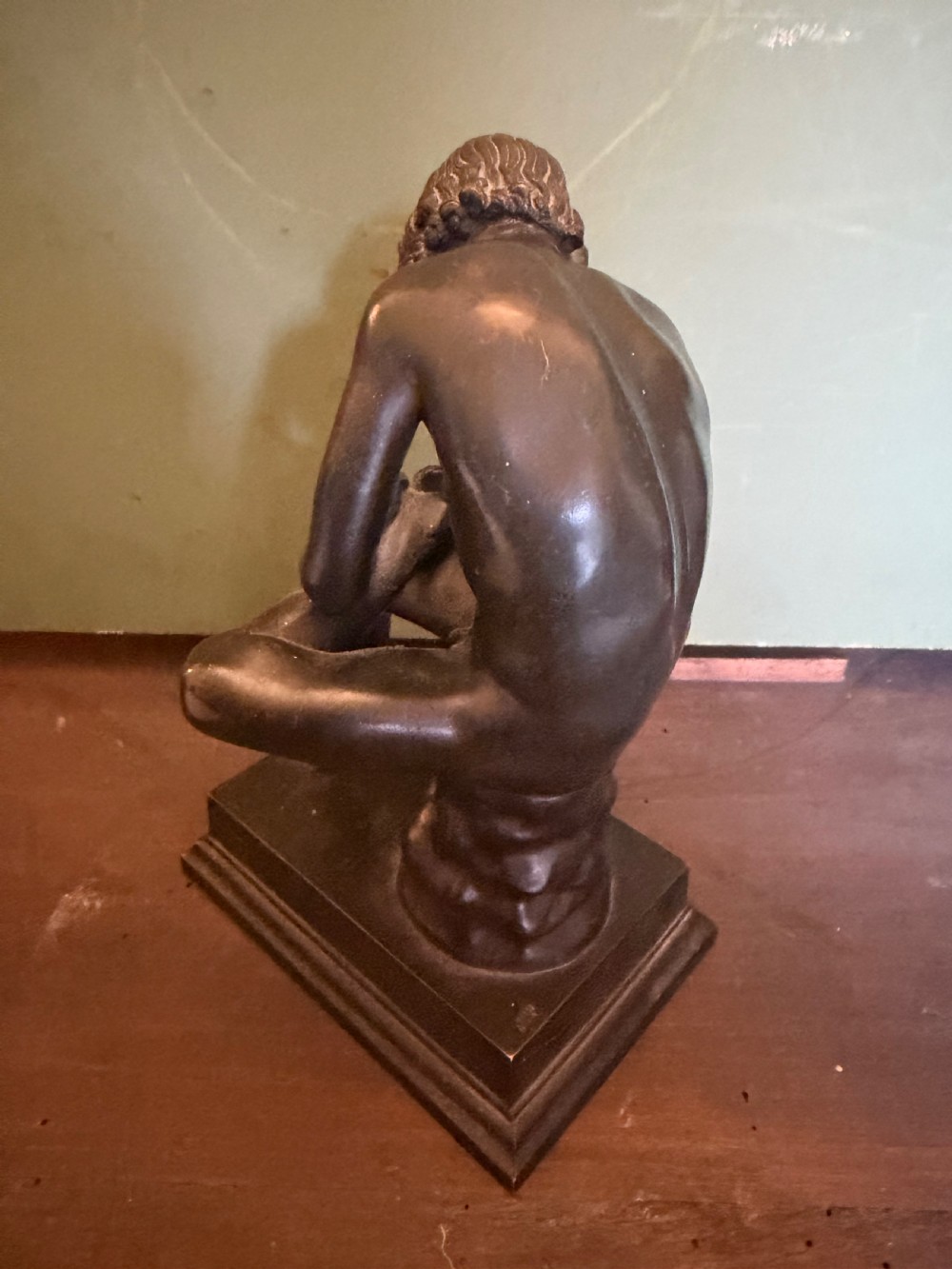 Late C19th Italian bronze ‘Grand Tour’ souvenir reduction study sculpture of “Lo Spinario”. View V