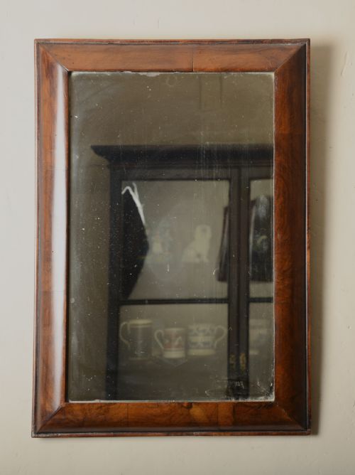 early c18th walnut mirror - CATEGORY: ANTIQUE MIRRORS - DATED 18TH CENTURY