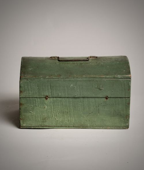 18THC DOMED CASKET IN ORIGINAL PAINT - ADDITIONAL PHOTO 1