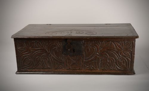fine 17thc table or bible box - CATEGORY: ANTIQUE BOXES - DATED 17TH CENTURY