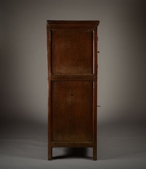 EARLY C17TH CUPBOARD - ADDITIONAL PHOTO 3