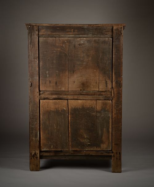 EARLY C17TH CUPBOARD - ADDITIONAL PHOTO 4