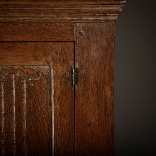 EARLY C17TH CUPBOARD - ADDITIONAL PHOTO 5